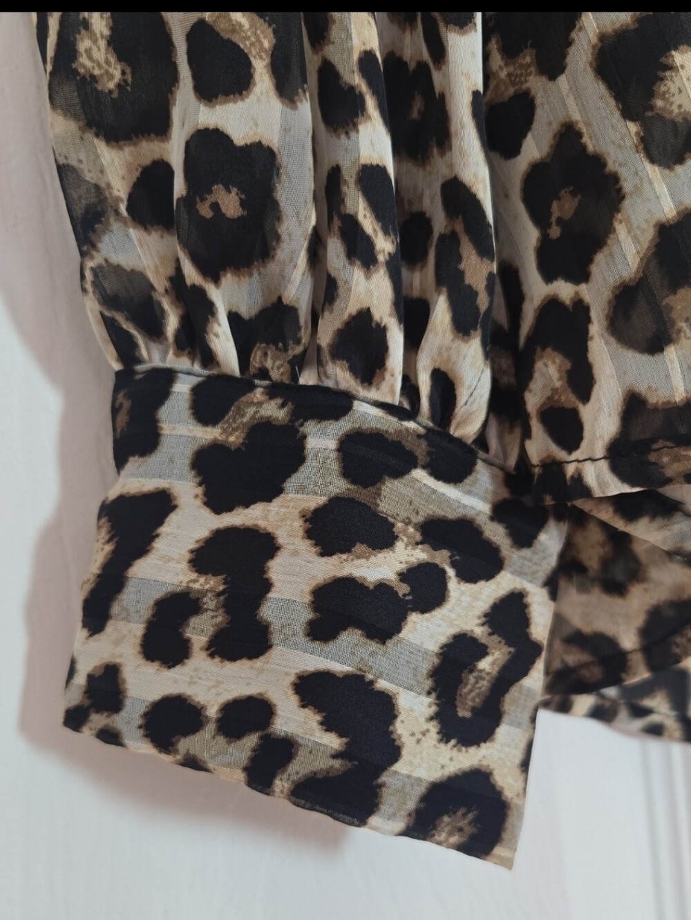 H&M Leopard Print Sheer Crepe Blouse Stand Collar Large - Picture 4 of 12